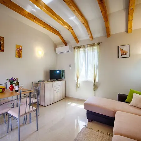 Apartment Betini - Authentic Island Escape Komiža